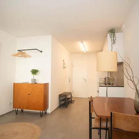 Apartment Modern In With Free Baselcard